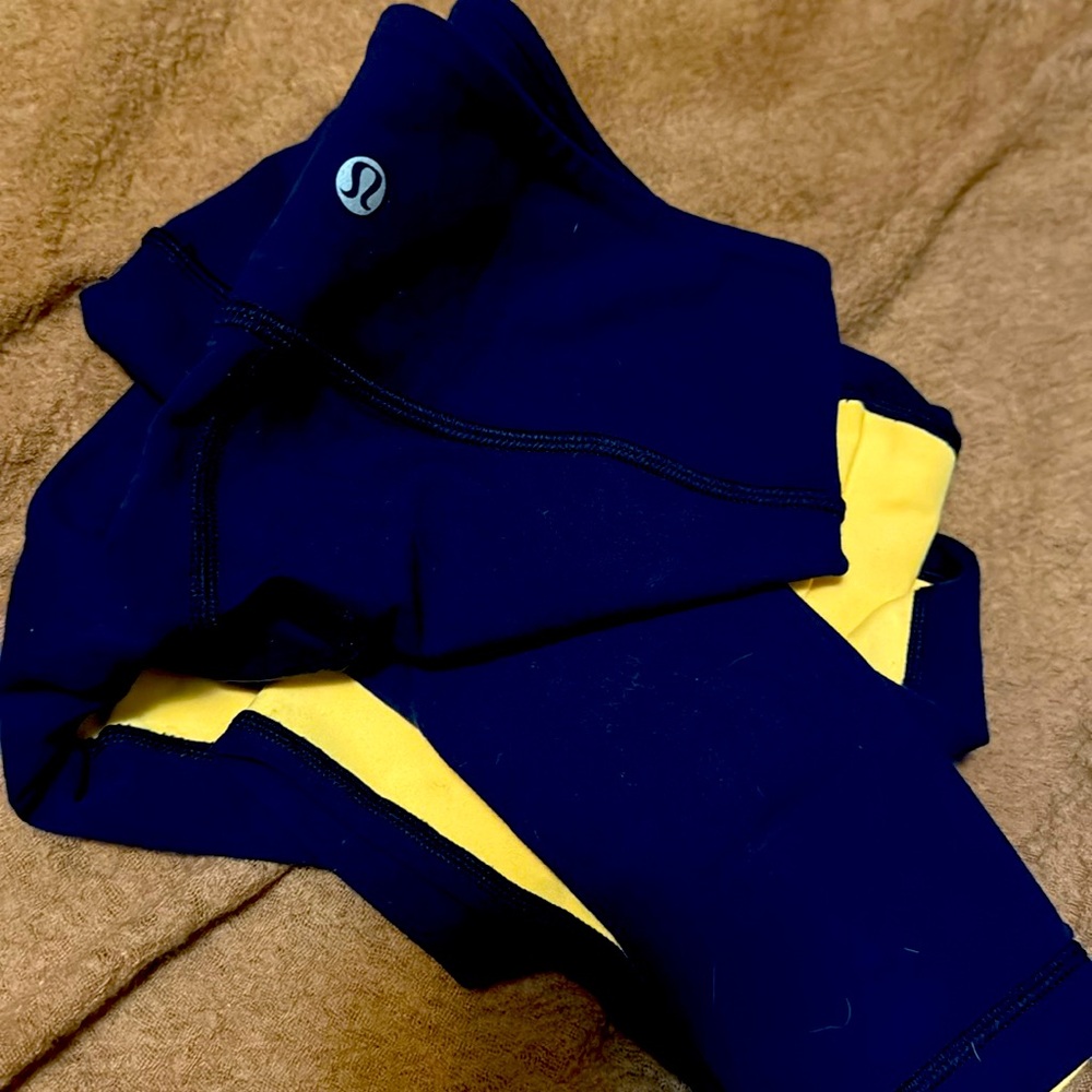 Lululemon yoga pants, two-tone, yellow, and navy